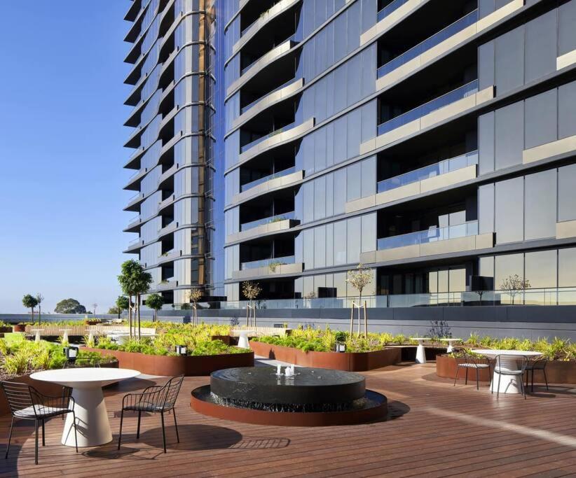 Modern&cozy Life In Sky Garden 5min From Station *